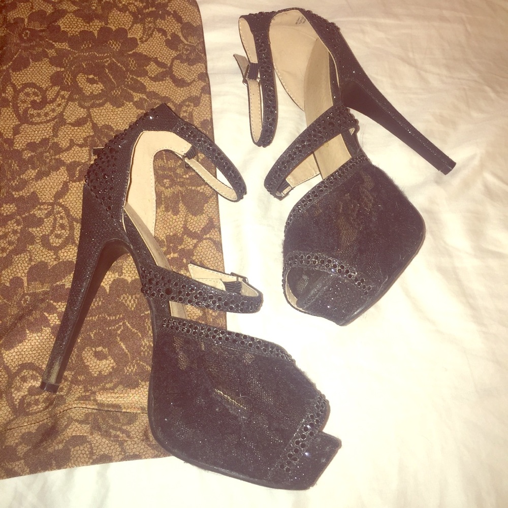 Black double strap heel